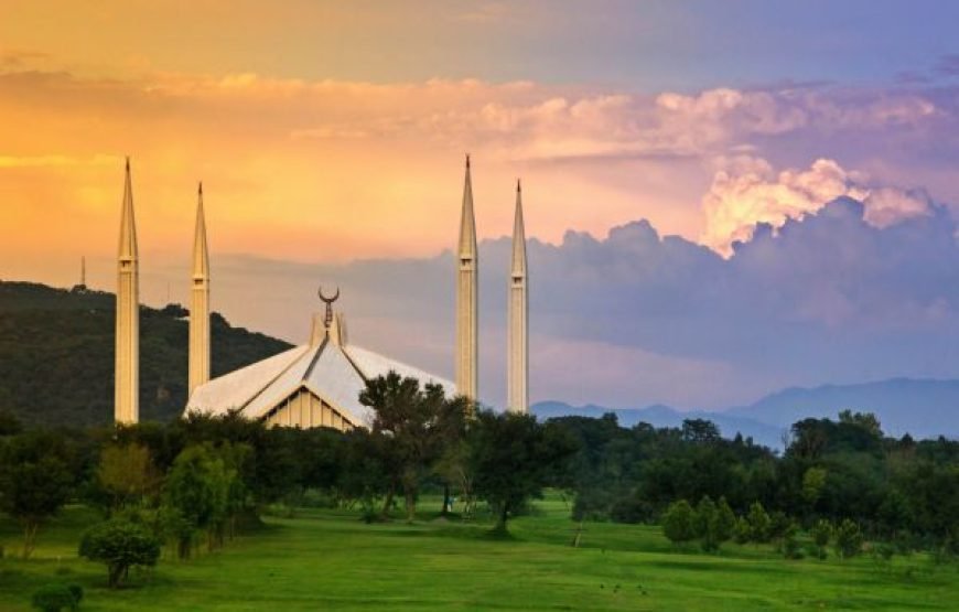 Explore Islamabad In A Day  – Mosques, Mountains & Museums