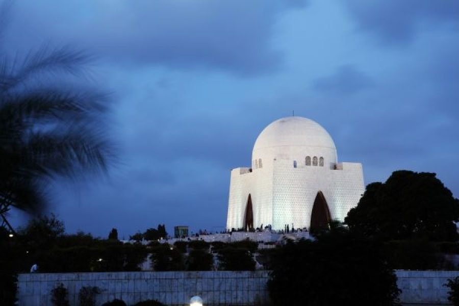 Classic Karachi Day Tour – A Journey Through History & Culture