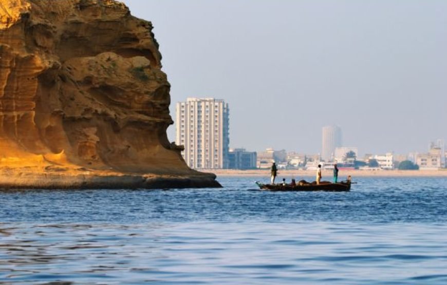 Classic Karachi Day Tour – A Journey Through History & Culture
